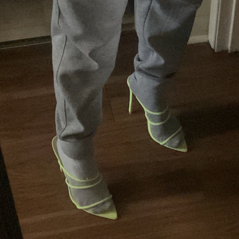 Highlighter Pumps - Picture 2 of 2